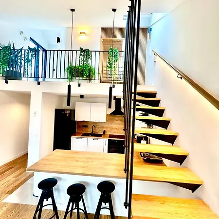 Apartment Aria & *